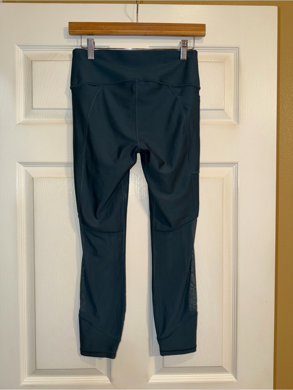 Under Armour Teal Capri Leggings - Picture 5 of 6